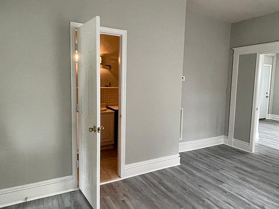5th image of 3020 Edgewood Ave #2
