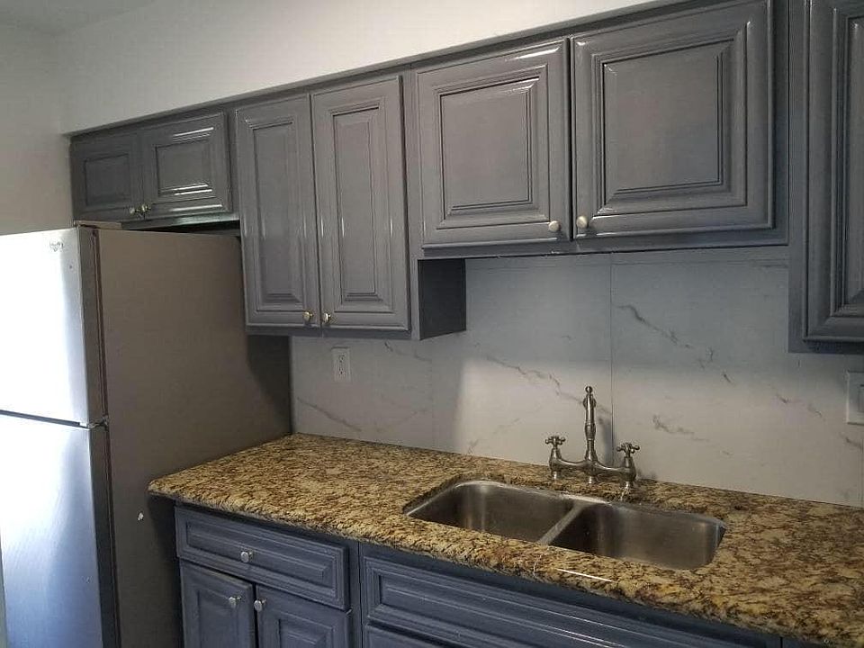 1st image of 1500 NE 127th St APT 201