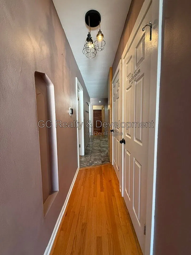 2 bed, 2.0 bath, 1400 sqft, $2,700 — Photo 4