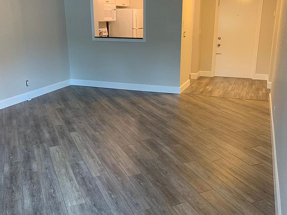 5th image of 128 Lehane Ter APT 106