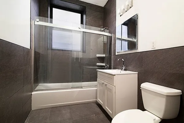 Rented by REAL New York | media 18