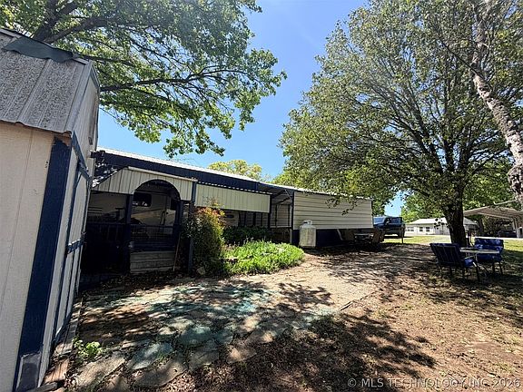 2nd image of 280 Cedar Blue Rd