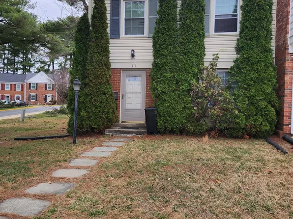 29 Fence Line Dr, Gaithersburg, MD 20878
