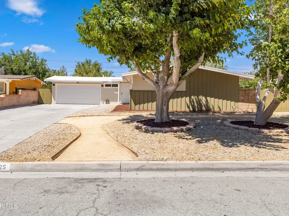 2025 W Newgrove St, Lancaster, CA 93536