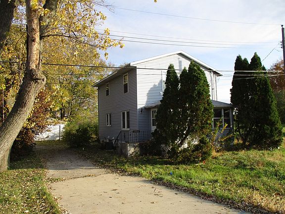 2nd image of 2914 Harrison Ave