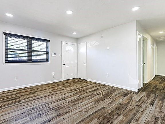 4th image of 5553 Ames Ct