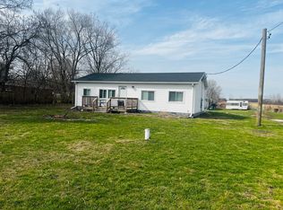 17611 E 4750s Rd, Pembroke Township, IL 60958