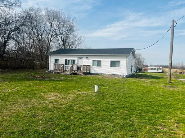 17611 E 4750s Rd, Pembroke Township, IL 60958