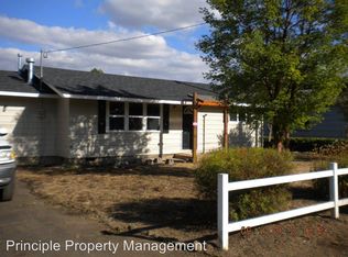 1115 Fairway Dr, Eugene, OR 97404