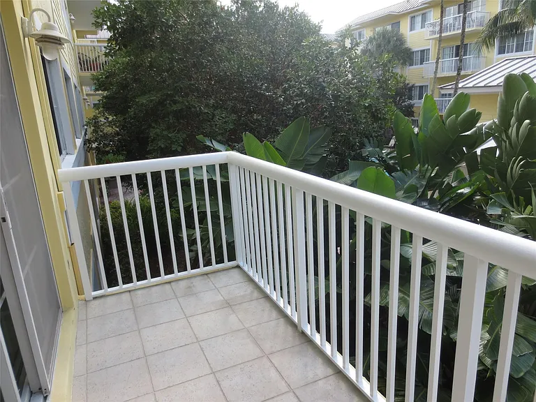 1515 E Broward Blvd #227 — Photo 15