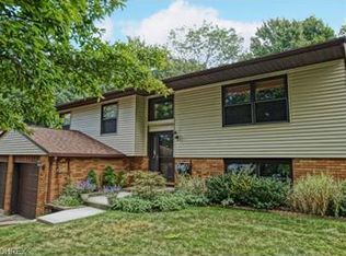 9596 Hoose Rd, Mentor, OH 44060