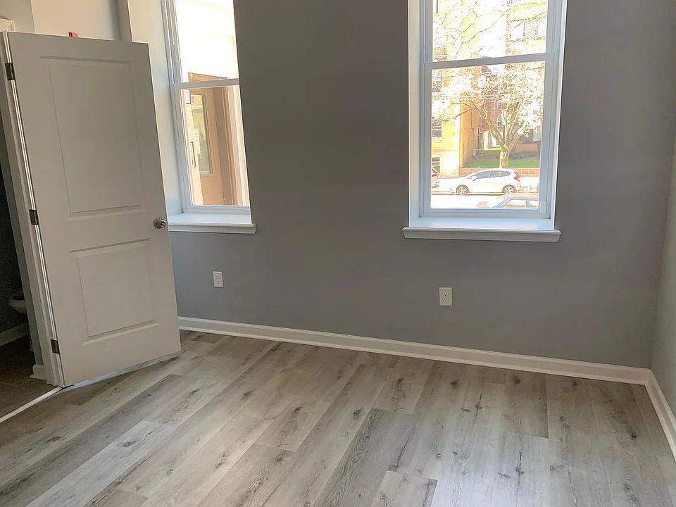1st image of 517 S 42nd St APT 1