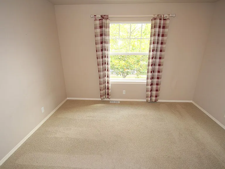 19208 NE 66th Way — Photo 19