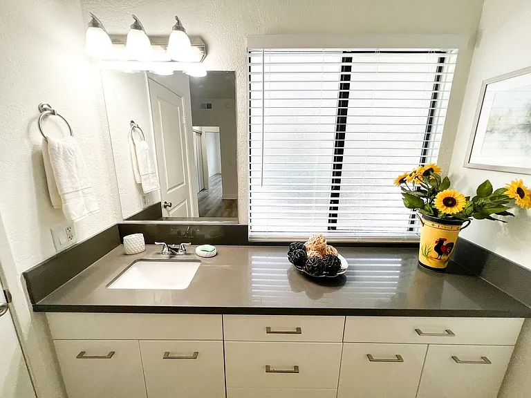Park Place Apartments — Photo 52
