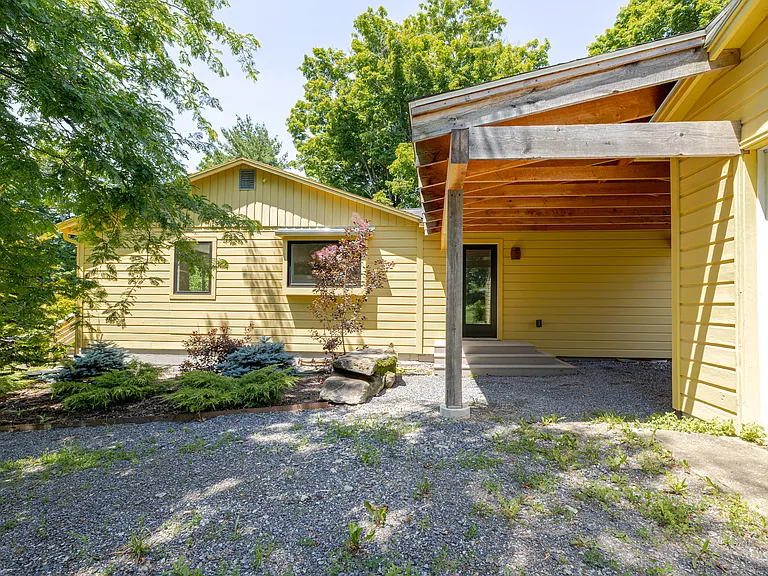 776 Mitchell St — Photo 31