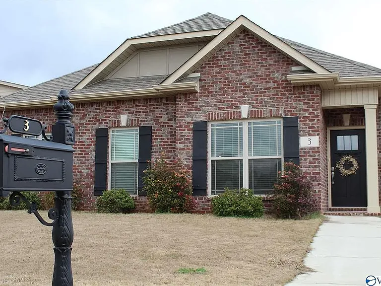 3 Leyland Dr SW — Photo 2