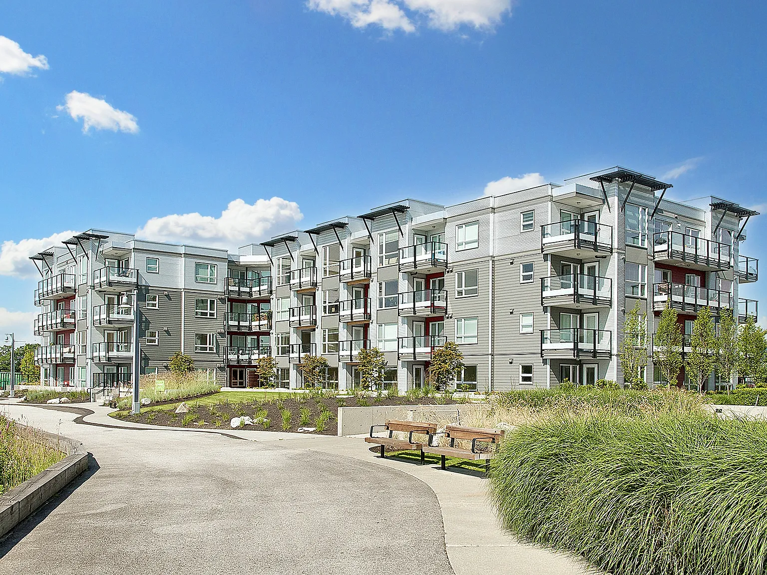 Riverport Flats - R4 — Photo 2
