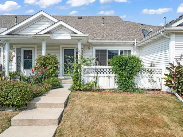 2806 Ithica Ct, Altoona, IA 50009