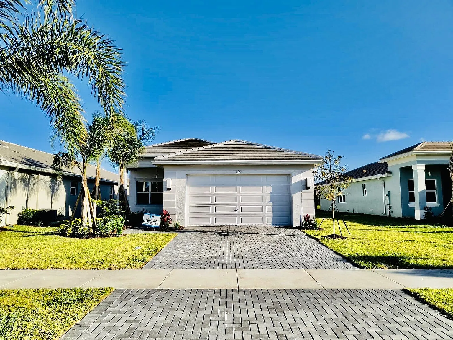 3 bed, 2.5 bath, 2254 sqft, $3,800 — Photo 2