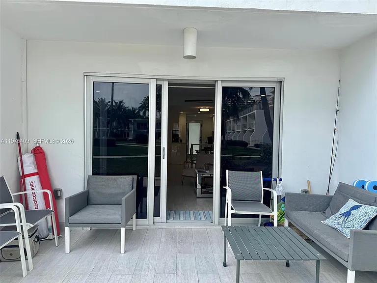 881 Ocean Dr — Photo 19