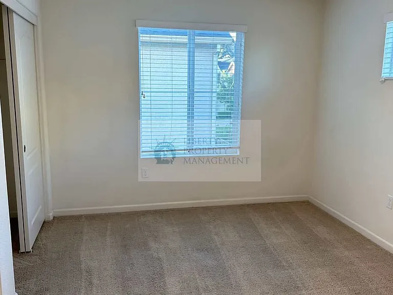 4613 Timber Ct — Photo 10