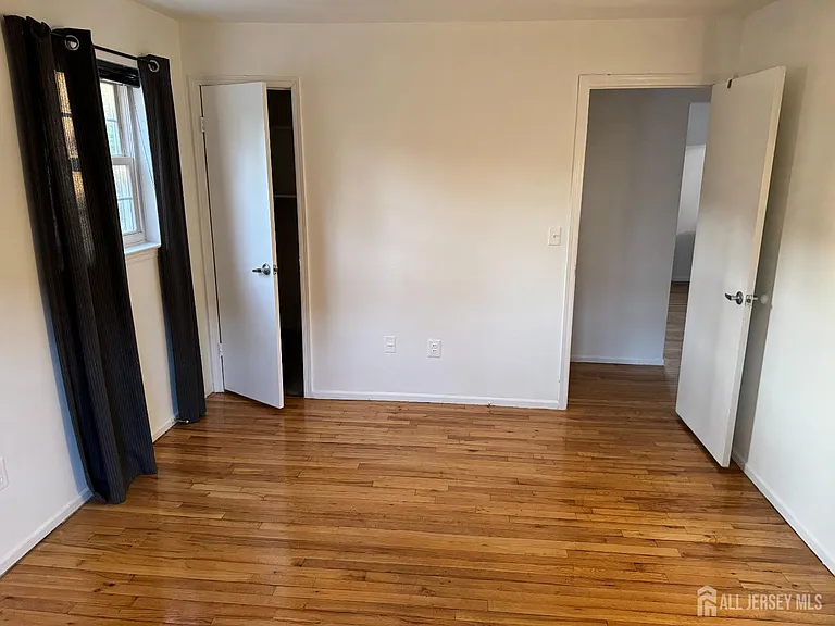 6501 Avenue C — Photo 9