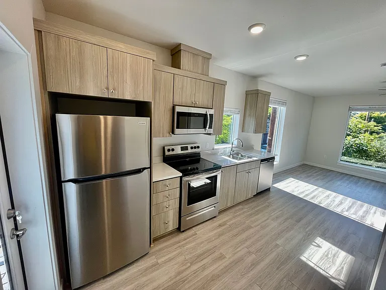 Vibrant Studio Apartment - Belmont St — Photo 5