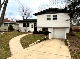 6029 Grand Ave, Downers Grove, IL 60516