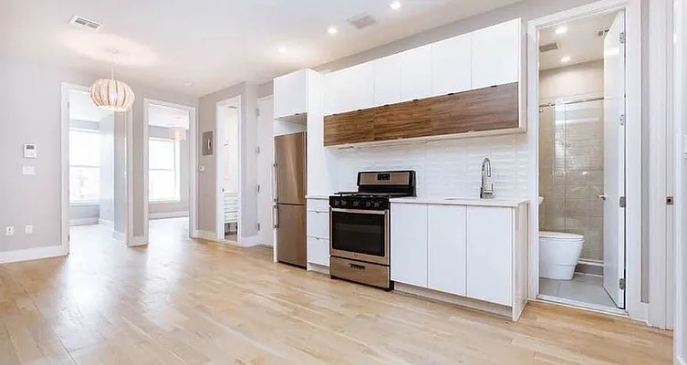 Rented by ERNY LLC | media 3