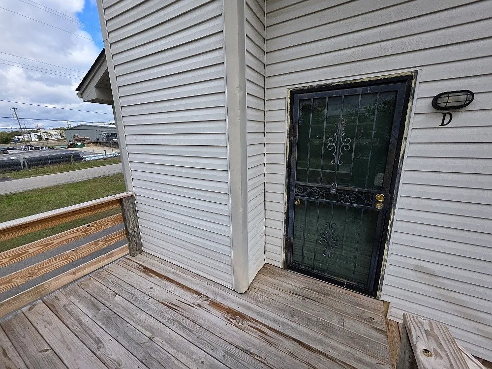 2 bed, 1.0 bath, 715 sqft, $1,125 — Photo 4