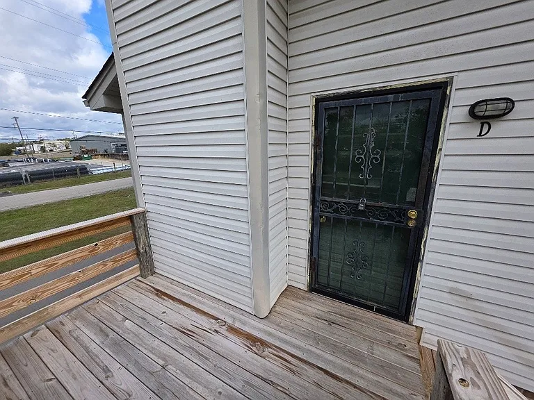 1107 Westchester Dr #D — Photo 4