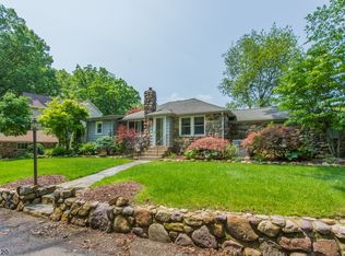 69 Scenic Dr, Denville, NJ 07834