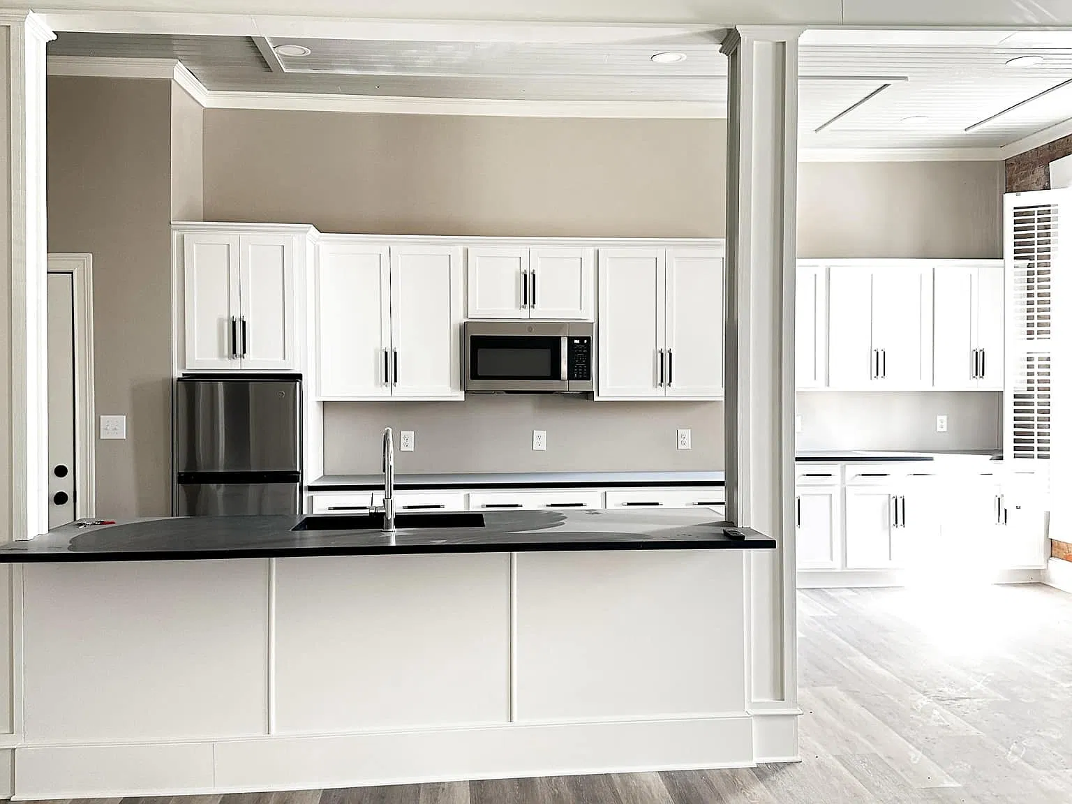 1 bed, 800 sqft, $1,400 — Photo 4