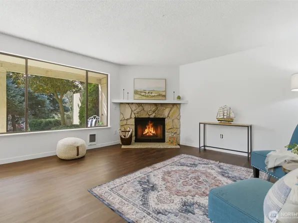 26425 Pennsylvania Avenue NE #4, Kingston, WA 98346