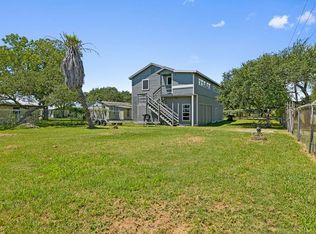 120 N Gagon St, Rockport, TX 78382