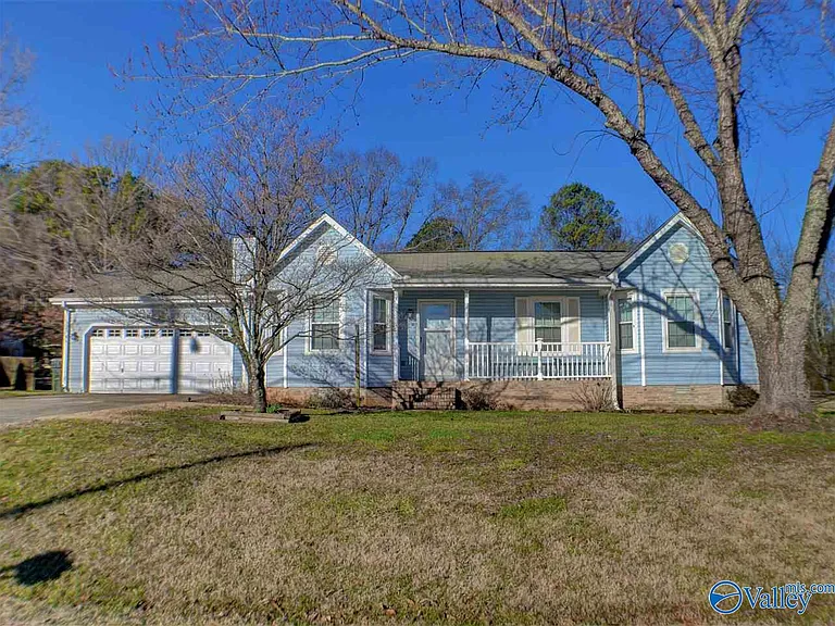 112 Suddith Ln — Photo 1
