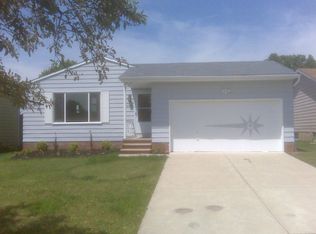 14797 Lisa Dr, Maple Heights, OH