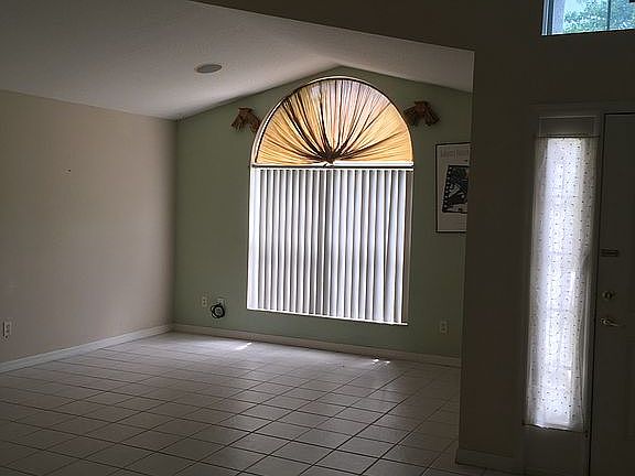 4th image of 13223 Chattanooga Ln
