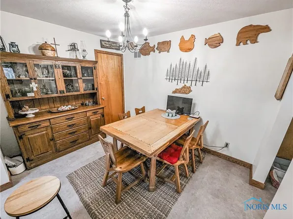 1700 N Union St, Fostoria, OH 44830
