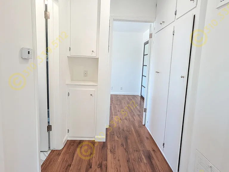 1027 N Stanley Ave #6 — Photo 14