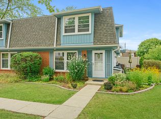 2236 Hyde Ct, Schaumburg, IL 60194