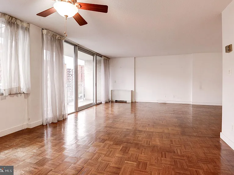 1301 S Arlington Ridge Rd #310 — Photo 20