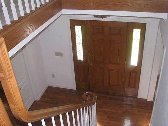 2nd image of 523 Shadow Oaks Dr