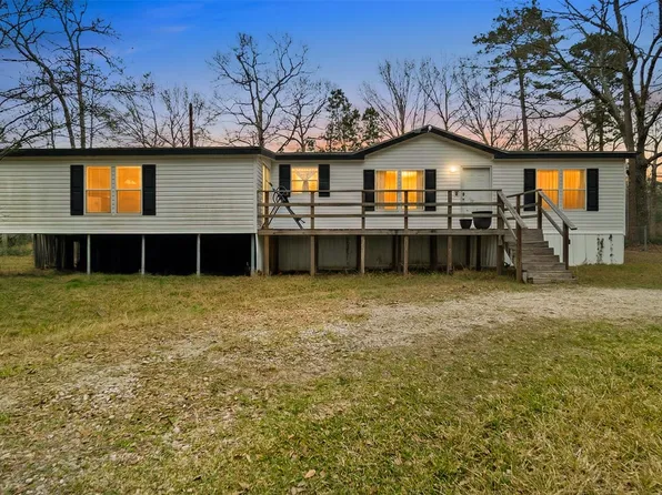 7735 N Walker Rd, Cleveland, TX 77328