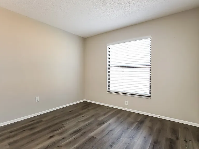 11504 Smokethorn Dr — Photo 11
