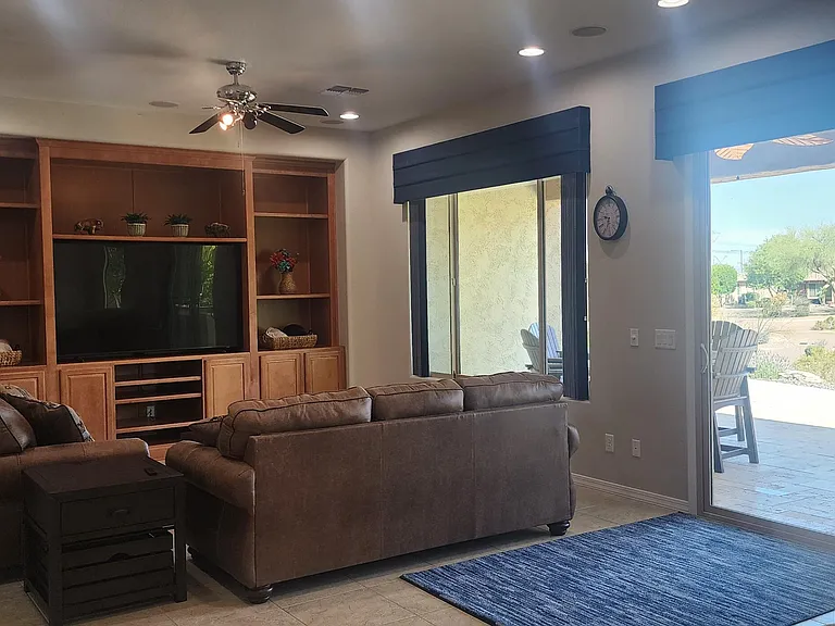 26990 W Burnett Rd — Photo 5