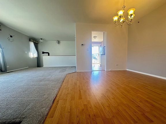 5th image of 2413 Manchester Ct APT D