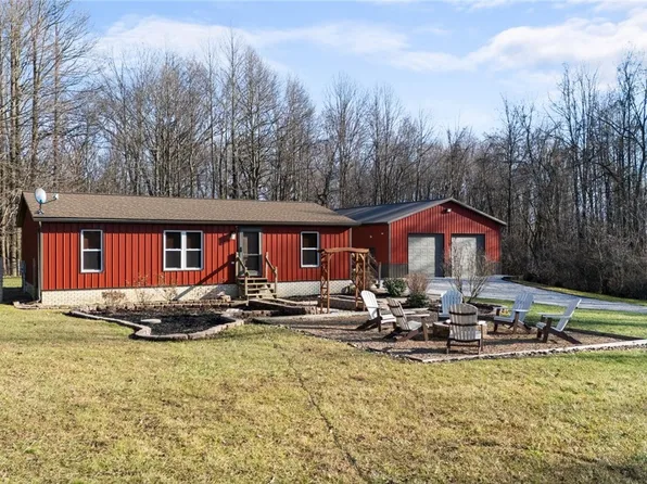 6042 Susan Ln, Ravenna, OH 44266