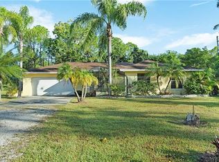 5735 Standing Oaks Ln, Naples, FL 34119