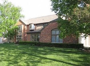 2475 Red Maple Dr, Troy, MI 48098